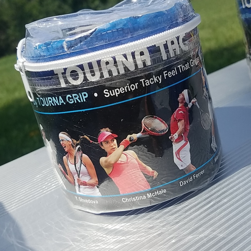 Tourna Grip.